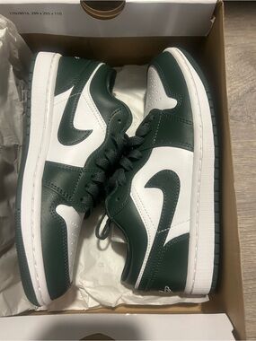 Jordan Low Top Sneakers in White and Dark Green Women’s